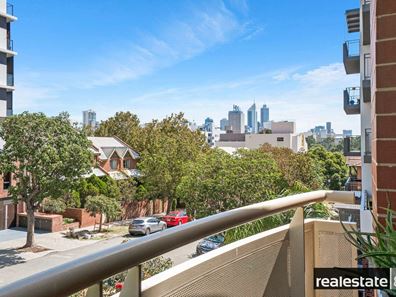 4/30 Bronte Street, East Perth WA 6004