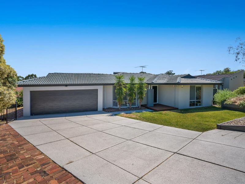 21 Anglesey Drive, Kardinya