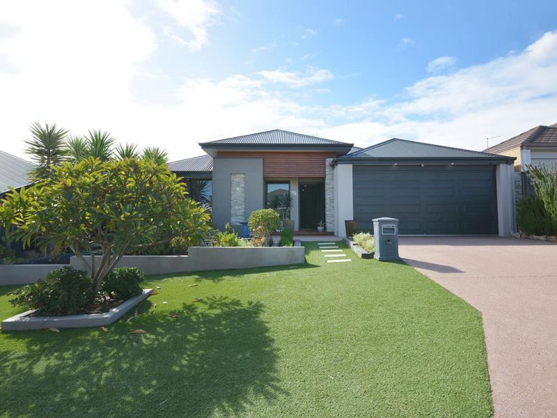41 Wildwood Mews, Carramar