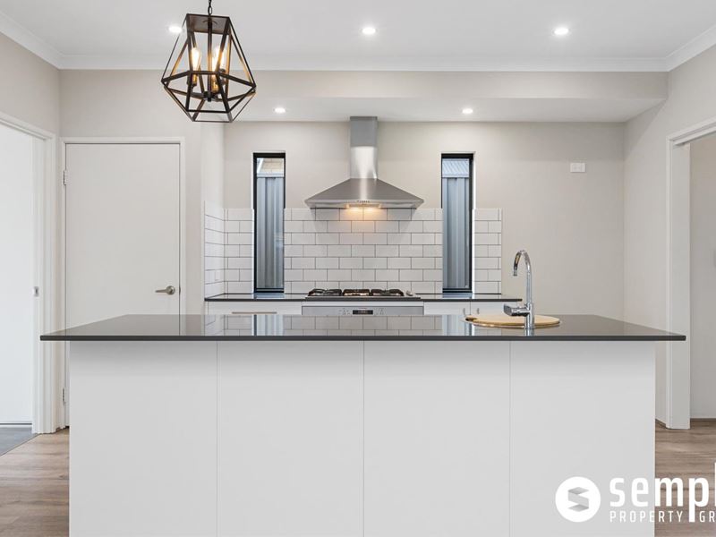 112 Woolcoot Road, Wellard