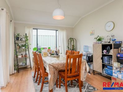 1A Ball Place, Queens Park WA 6107