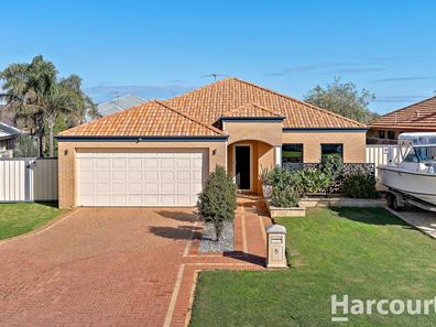 5 Whitegum Pass, Halls Head WA 6210