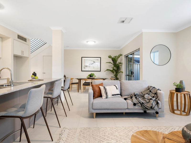 15/2 Louvre Way, Baldivis