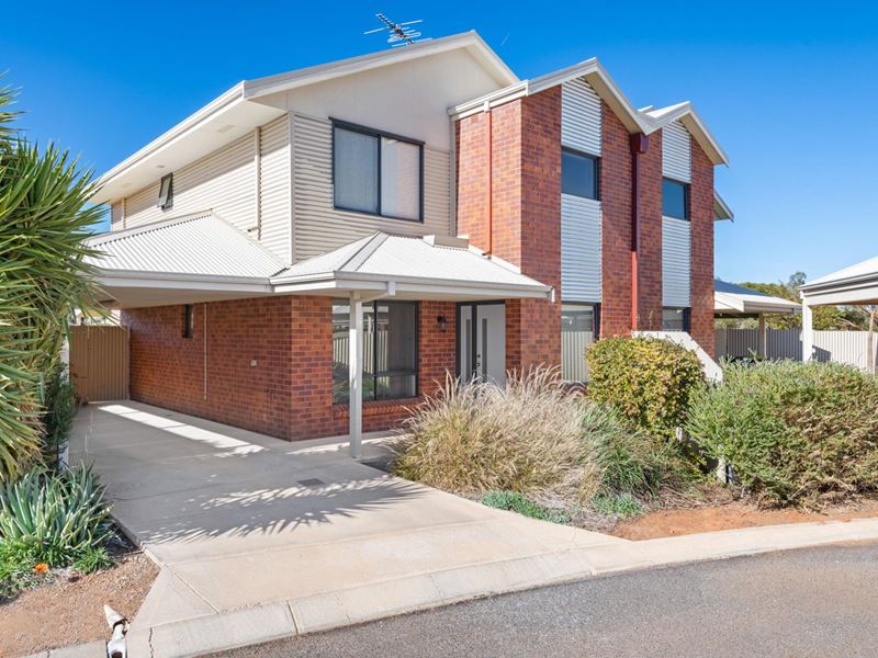 11/35 Premier Street, Hannans