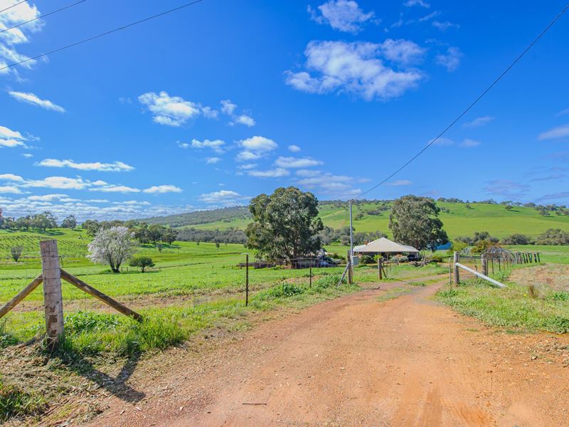 644 Bindoon-Moora Road, Mooliabeenee