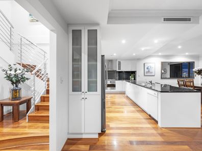 37 Sydenham Road, Doubleview WA 6018