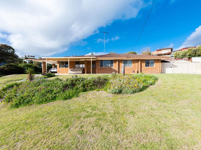 2 Cooinda Close, Quinns Rocks