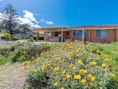 2 Cooinda Close, Quinns Rocks WA 6030