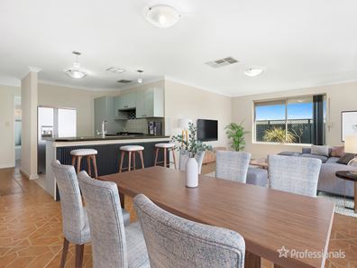 7 Tintagel Loop, Orelia WA 6167