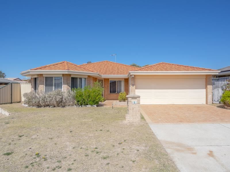 5 Round Hill Drive, Port Kennedy WA 6172