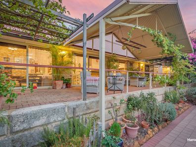 4 Mount Dale View, Roleystone WA 6111