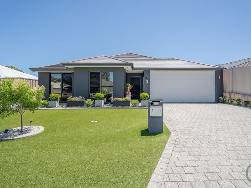 3 Dearwood Glade, Meadow Springs
