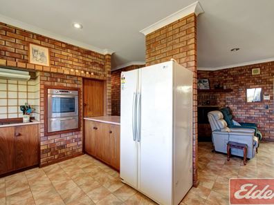 19 Webber Road, Moresby WA 6530