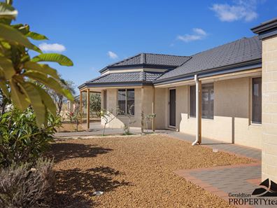 4 Castlefin Road, Utakarra WA 6530