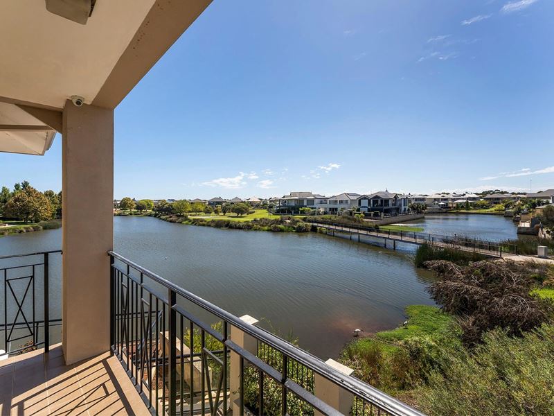 5/151 Grindleford Drive, Stirling