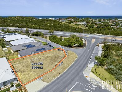 1 Grampians Loop, Yanchep WA 6035