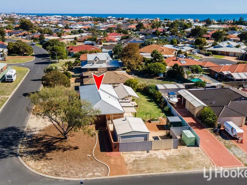 37 Silvertop Avenue, Halls Head WA 6210