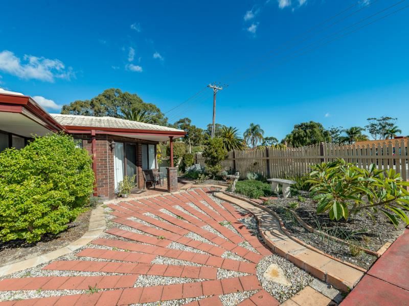 19 Delcomyn Place, Craigie