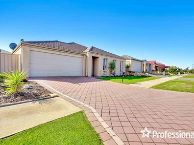 15A Randwick Bend, Harrisdale WA 6112