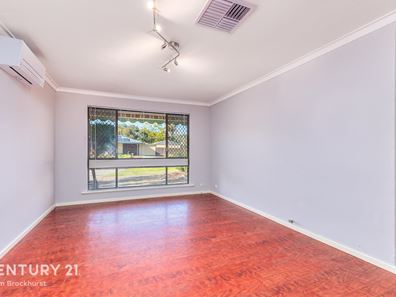 2 Burran Court, Armadale WA 6112