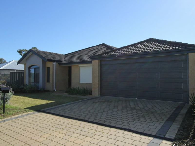 10 Chertsey Way, Wellard