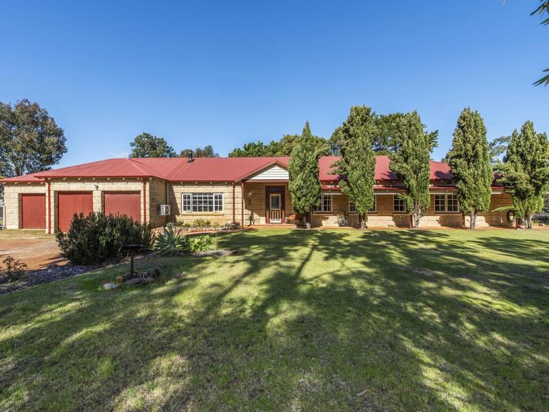1 Redmond Way, Erskine
