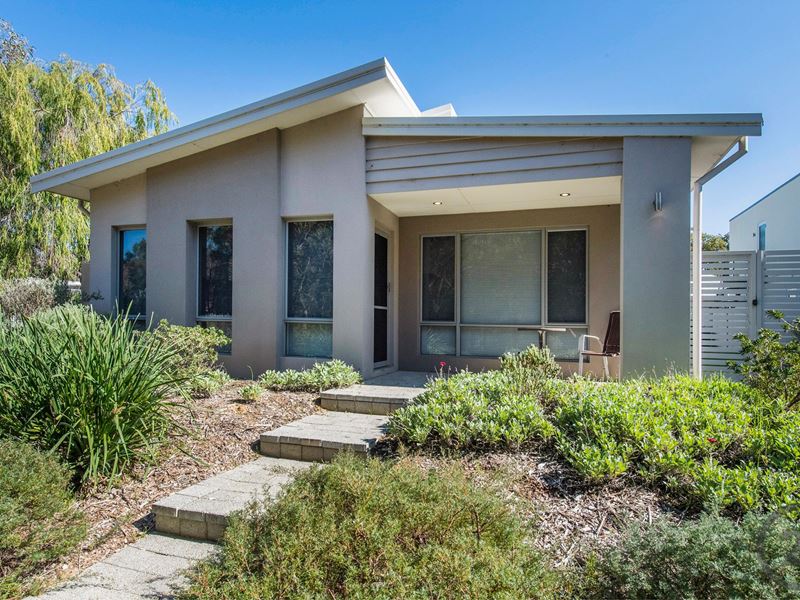1 Whimbrel Crescent, Coodanup