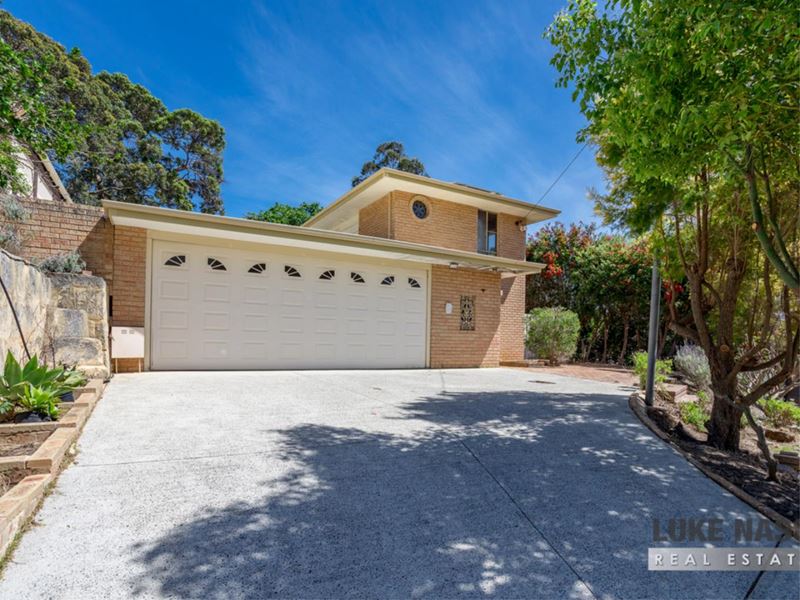 26 Amethyst Crescent, Mount Richon WA 6112