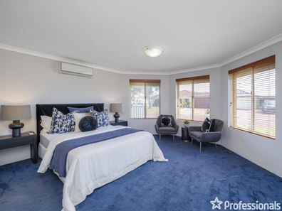 4 Menangal Way, Forrestfield WA 6058