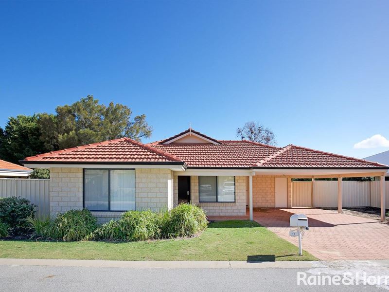 11 Golden Grove, Coodanup