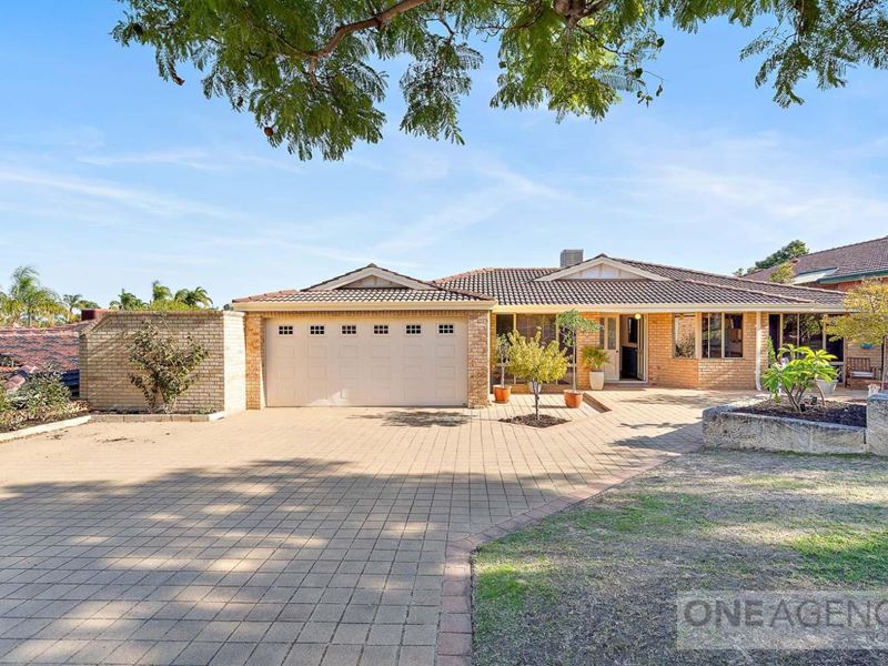 7 Beckley Circle, Leeming WA 6149