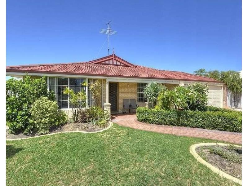 6 Pine Court, Meadow Springs