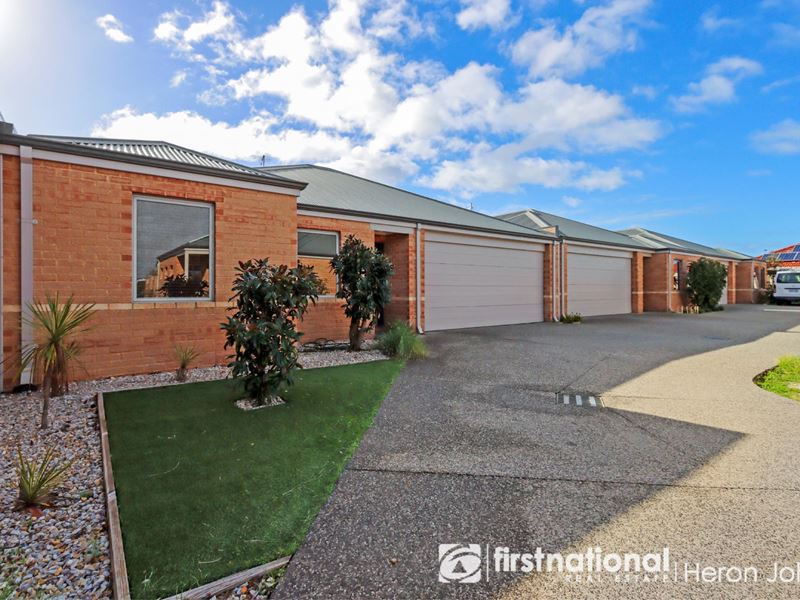 2/18 Flynn Street, Canning Vale WA 6155