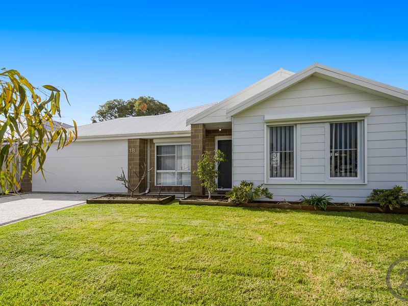 18 Perrinvale Loop, Golden Bay