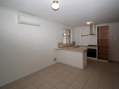 24B Legend Place, Cooloongup WA 6168