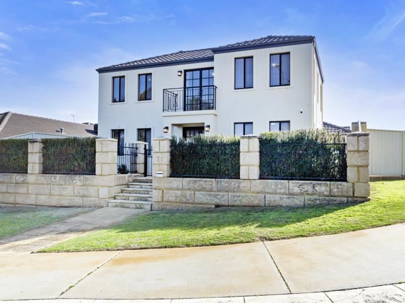 11 Palace Way, Currambine