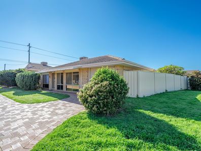 2/17 Attfield Street, Maddington WA 6109