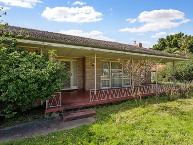 1572 Albany Highway, Beckenham WA 6107