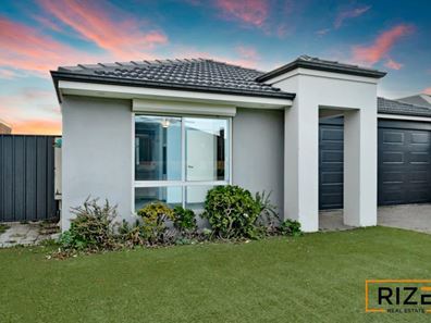 3 Cooloola Chase, Yanchep WA 6035