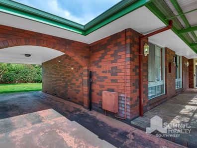 5 Roscommon Place, Withers WA 6230