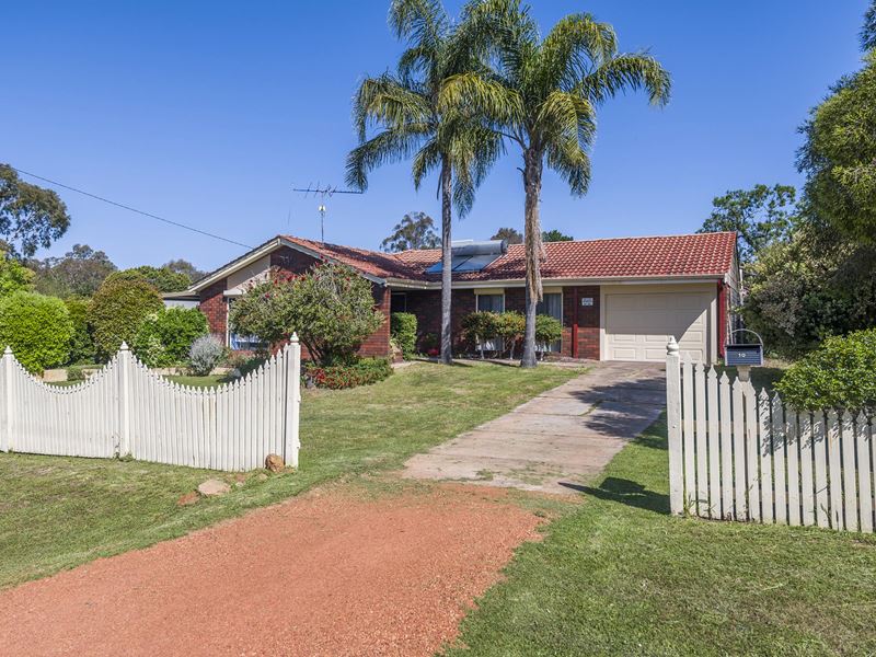 10 Willcox Street, Chidlow