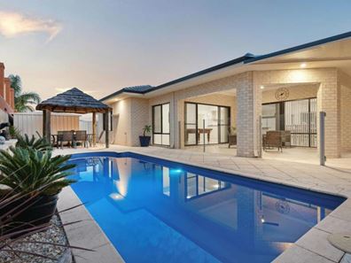 35 LABIANCA Vista, Carramar WA 6031