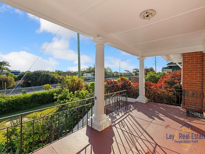 2 Grand Promenade, Bayswater