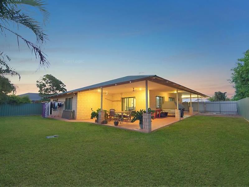 8 Barnett Way, Baynton WA 6714