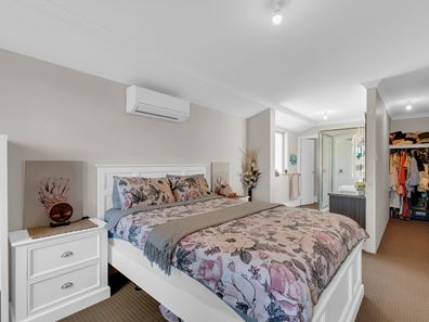 34 Mallina Crescent, Golden Bay WA 6174