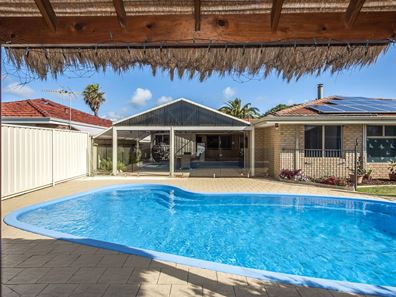 30 Bridgewater Court, Waikiki WA 6169