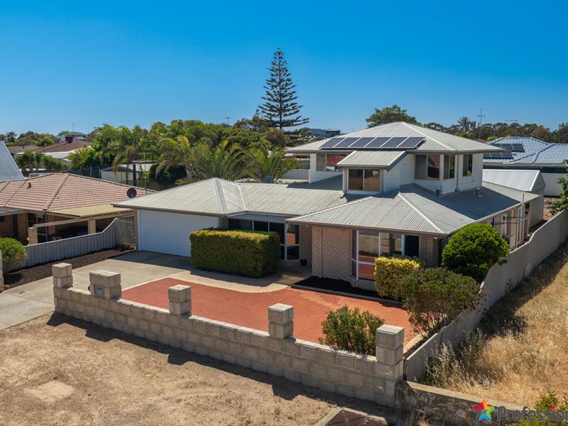 188 Mclarty Road, Halls Head WA 6210