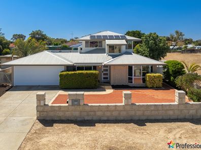 188 Mclarty Road, Halls Head WA 6210