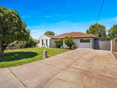 18 Elton Place, Stirling WA 6021