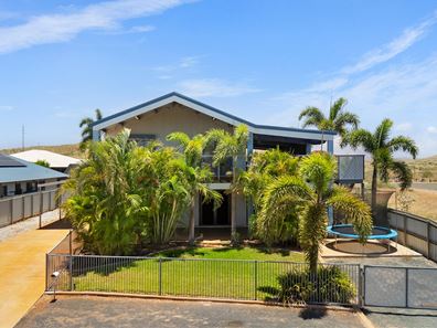 17 Rhonda Road, Baynton WA 6714